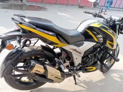 TVS Apache RTR 160 4V